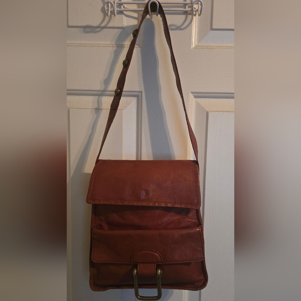 Zenith Tan Vintage Leather Shoulder Bag